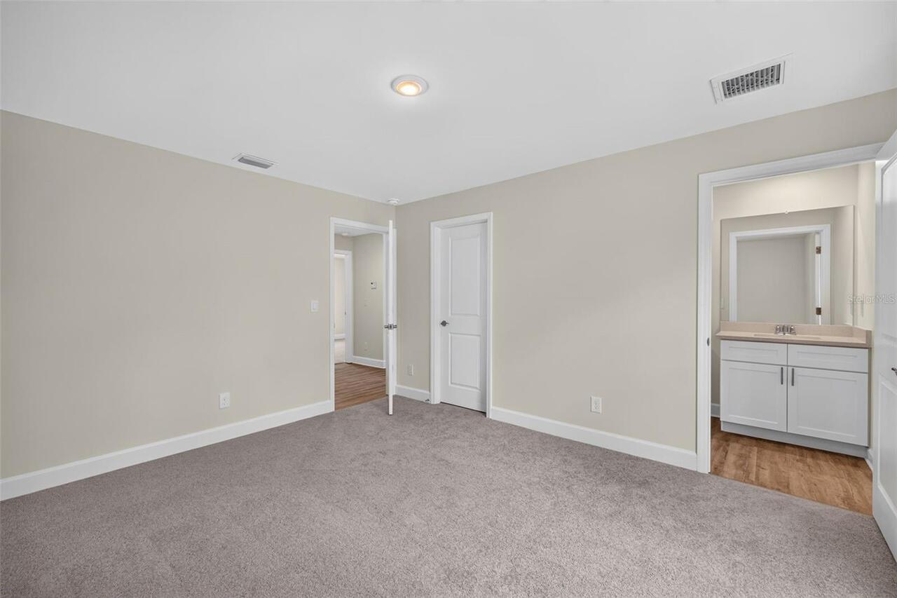 Listing Photo 24