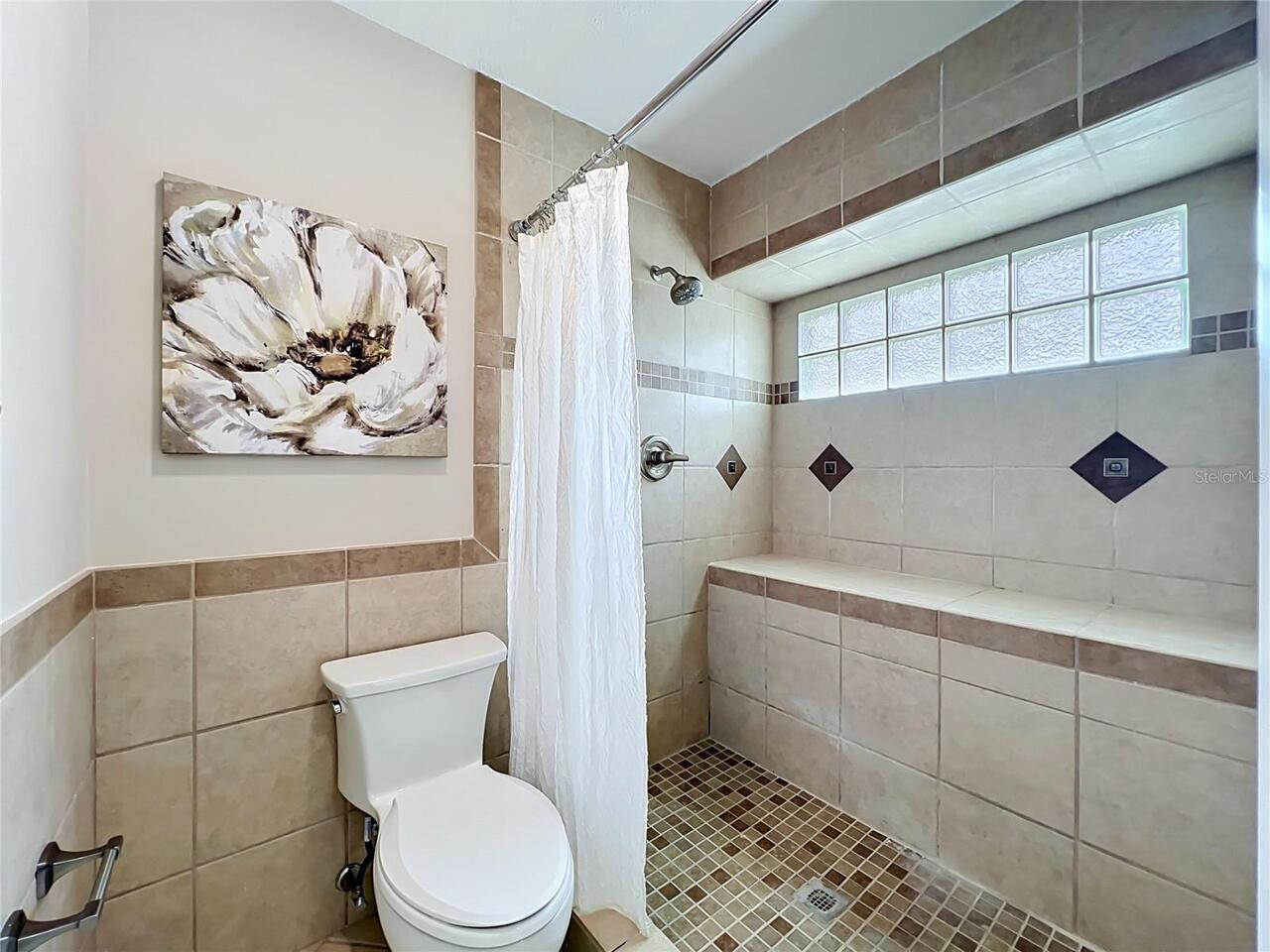 Listing Photo 13