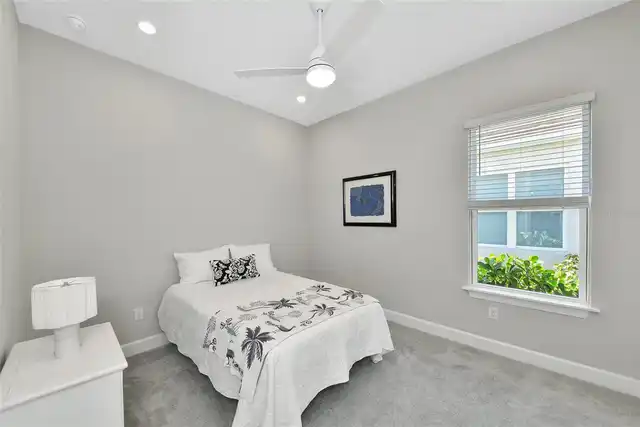 Listing Photo 34