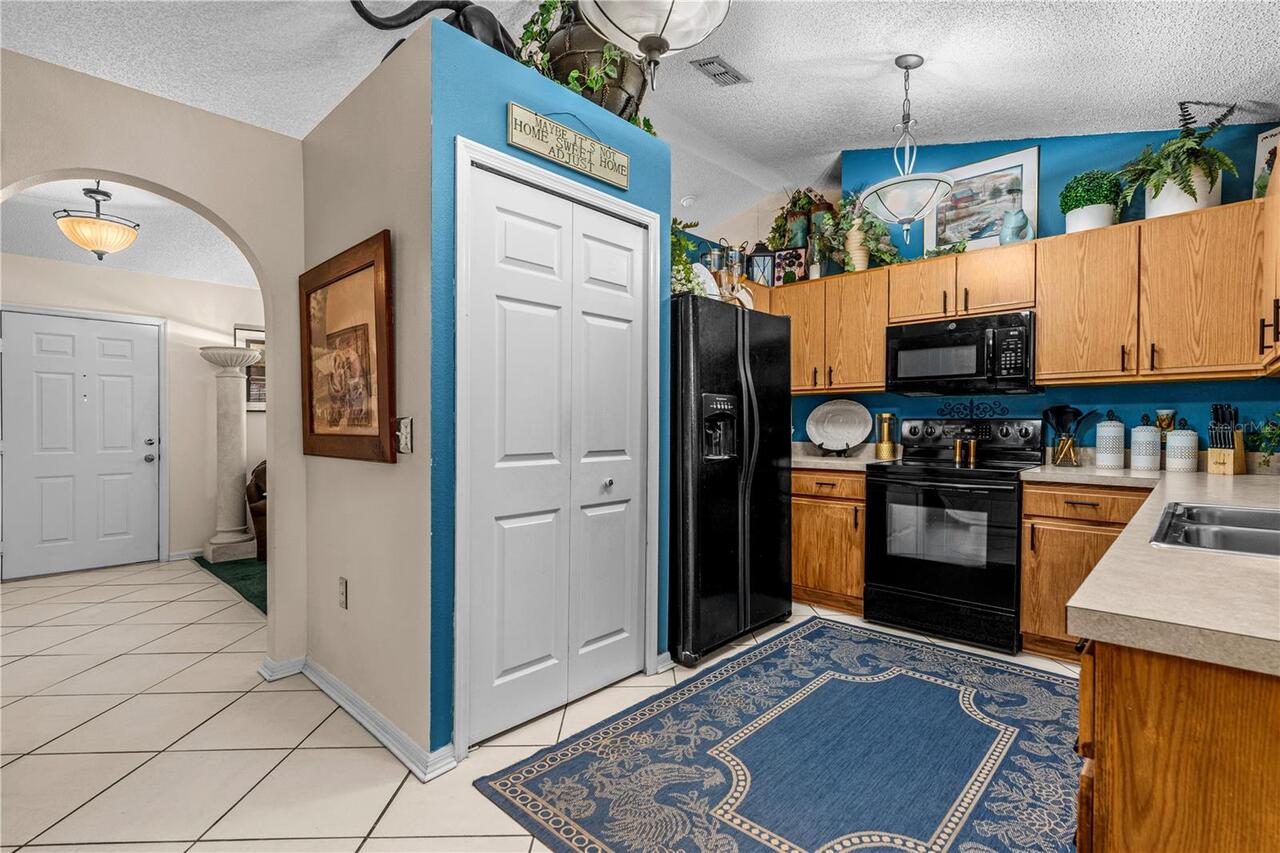 Listing Photo 10