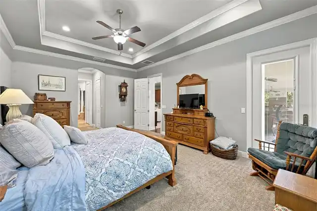Listing Photo 18