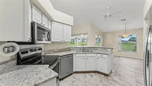 Listing Photo 24