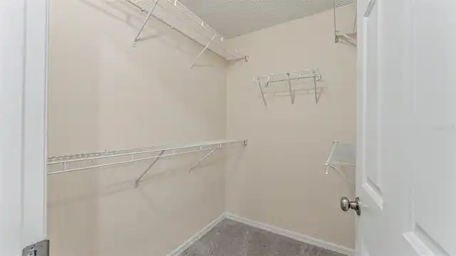 Listing Photo 34