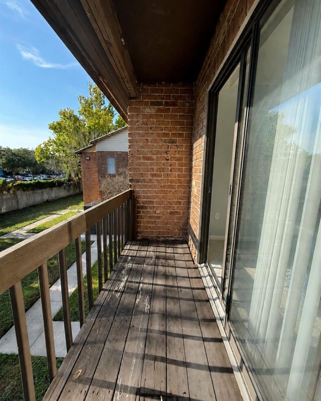 Listing Photo 11