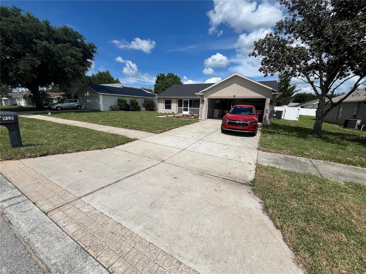 Minneola Real Estate