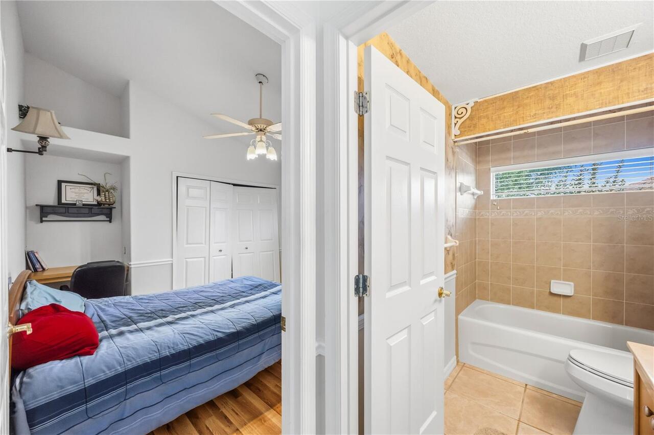 Listing Photo 14