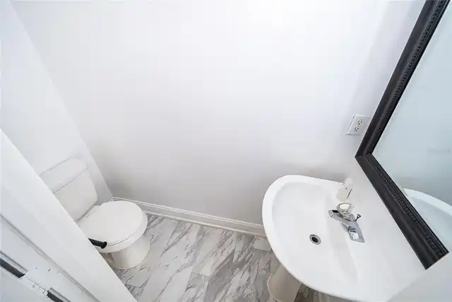 Listing Photo 12
