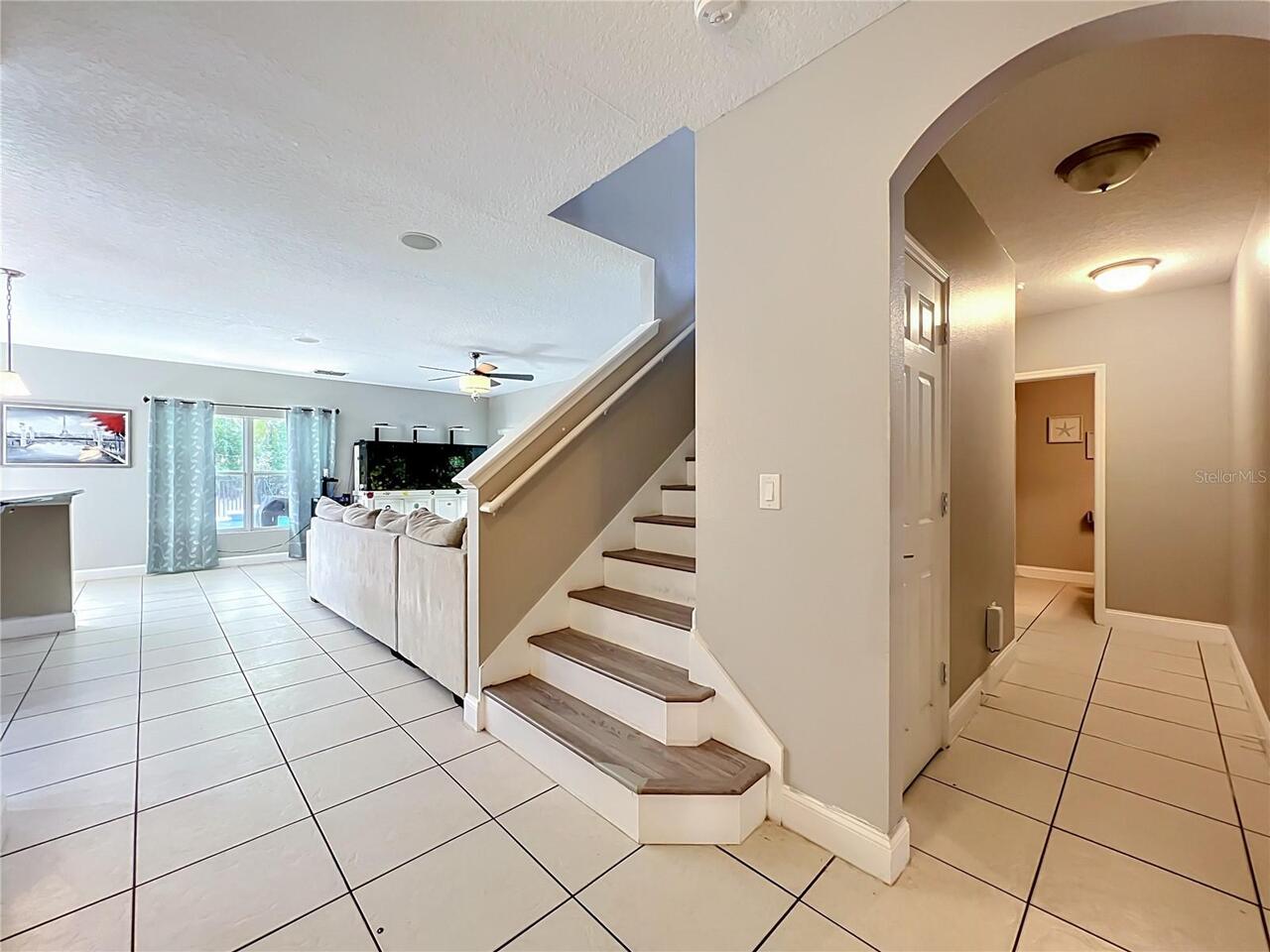 Listing Photo 12
