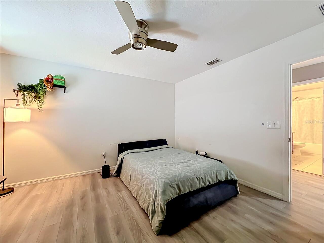 Listing Photo 43