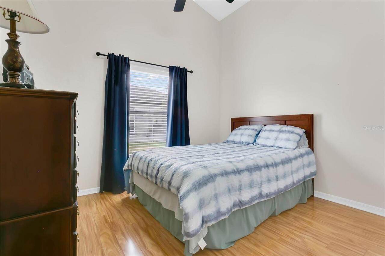 Listing Photo 17