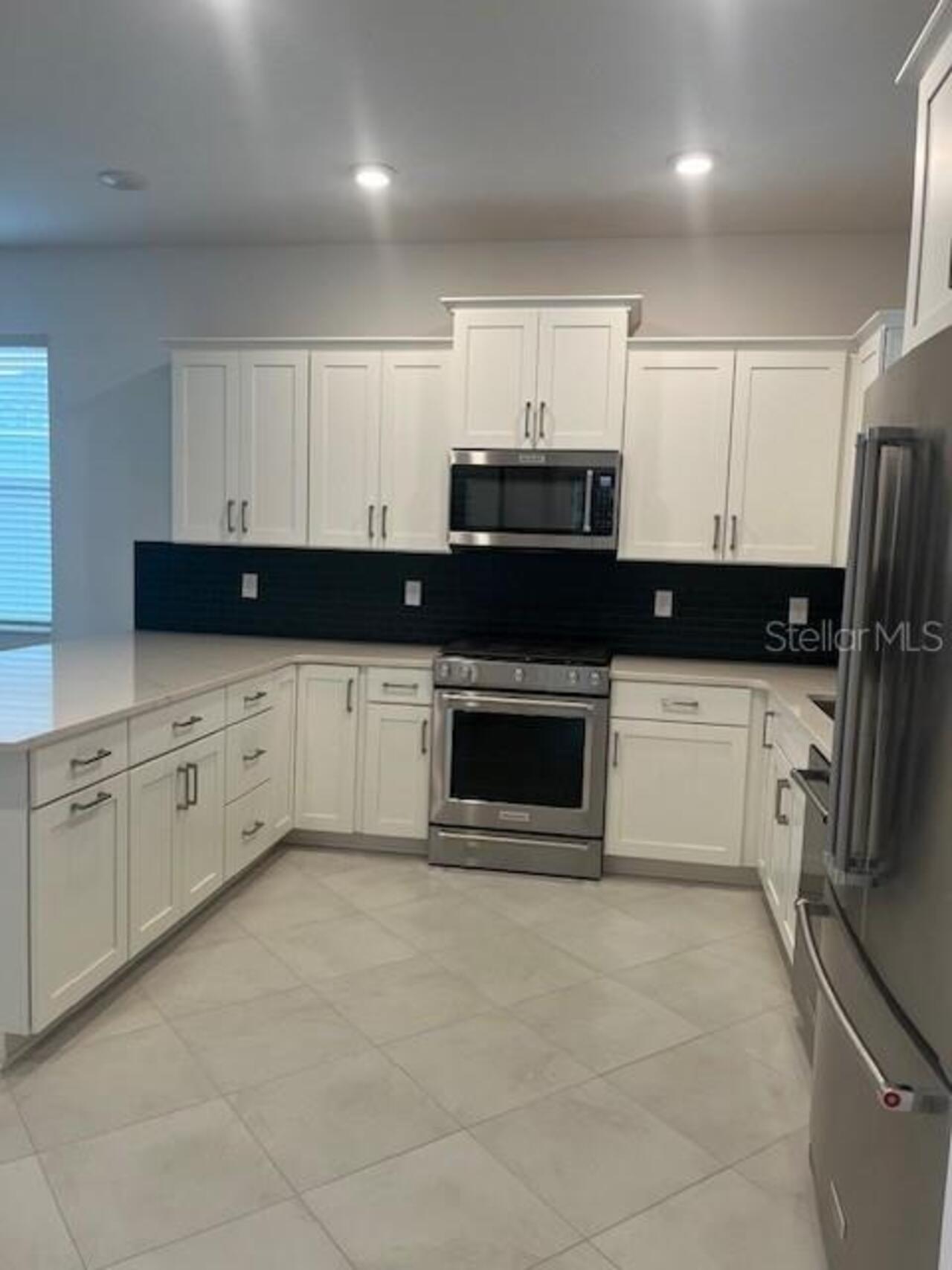 Listing Photo 10