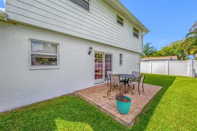 Listing Photo 14