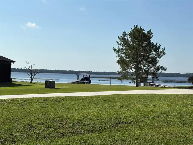 Listing Photo 14