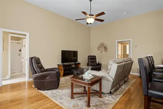 Listing Photo 13