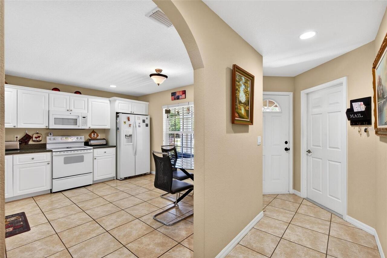 Listing Photo 8
