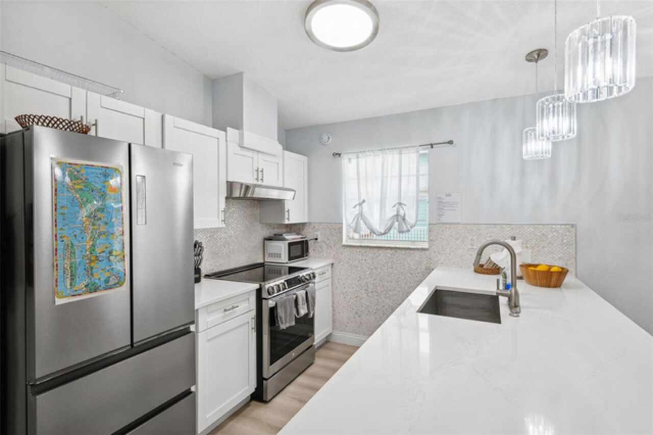 Listing Photo 12