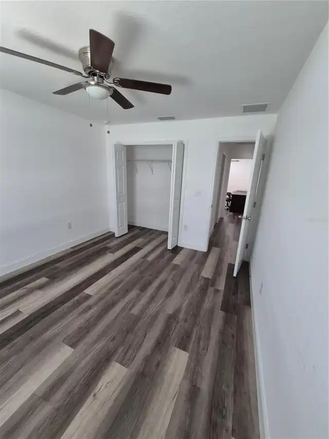 Listing Photo 10