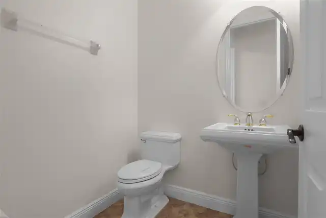 Listing Photo 18