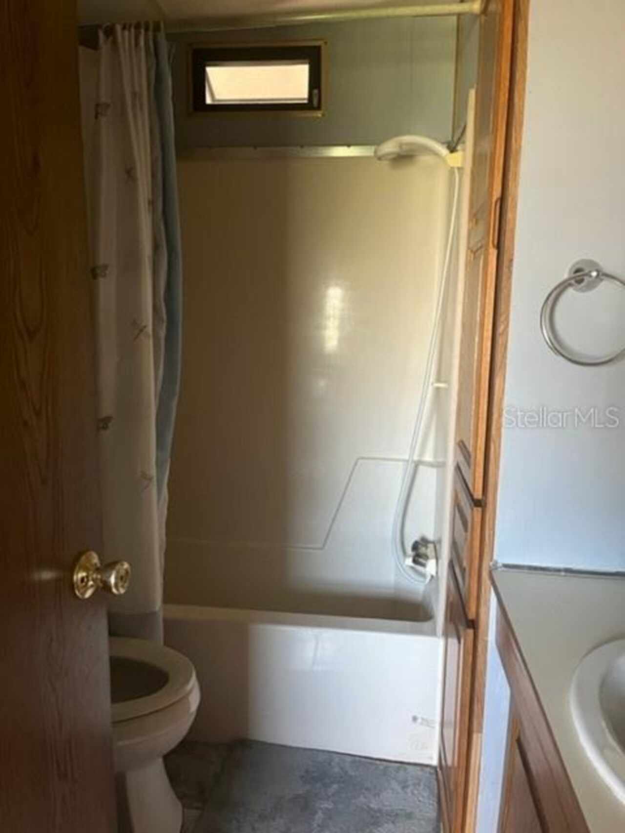 Listing Photo 12