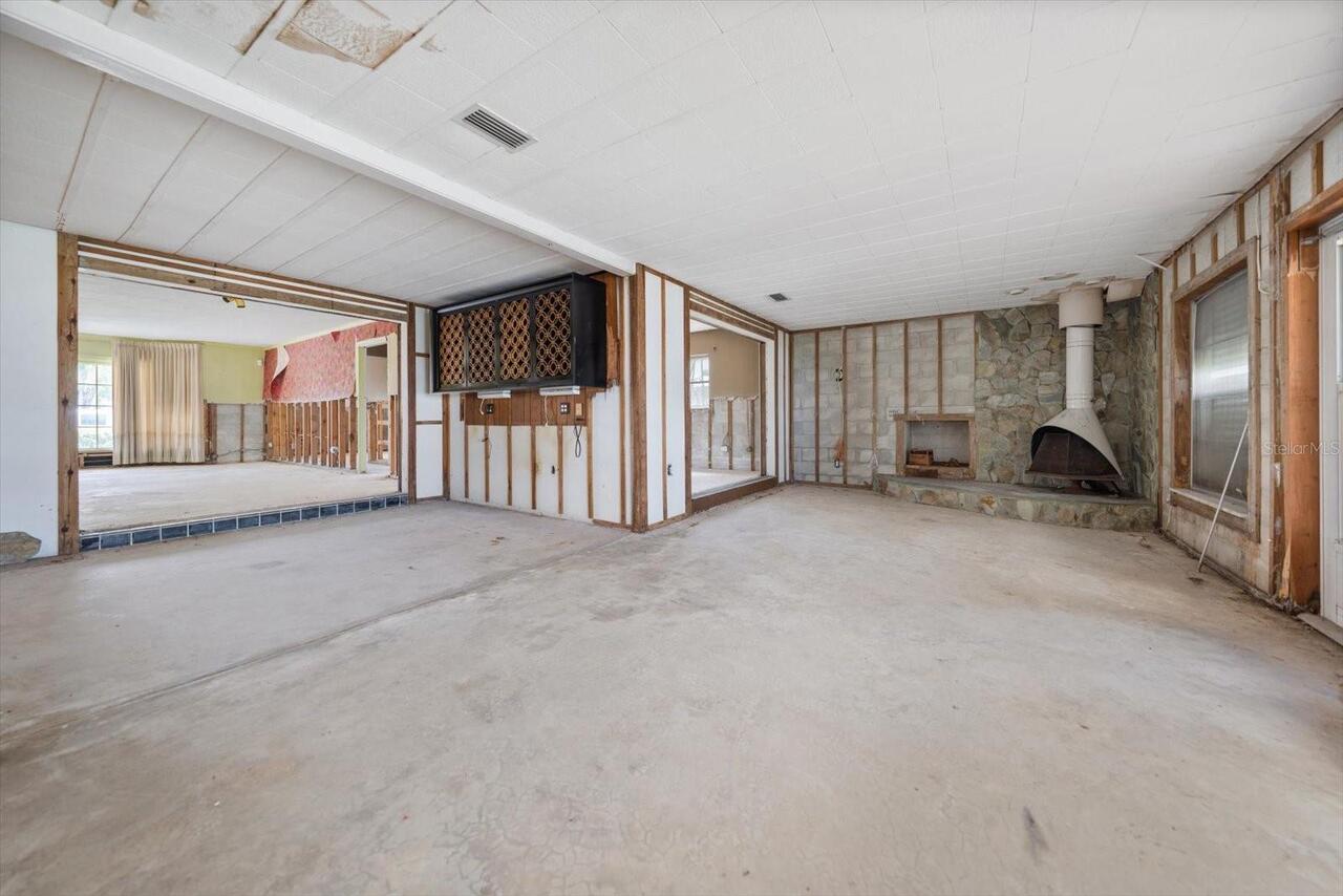 Listing Photo 16