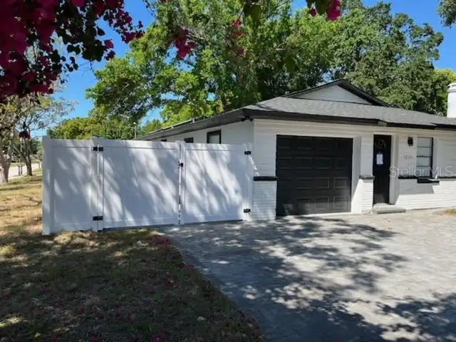 Listing Photo 38