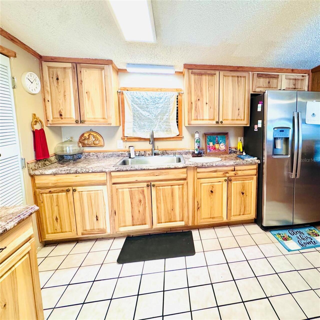 Listing Photo 6