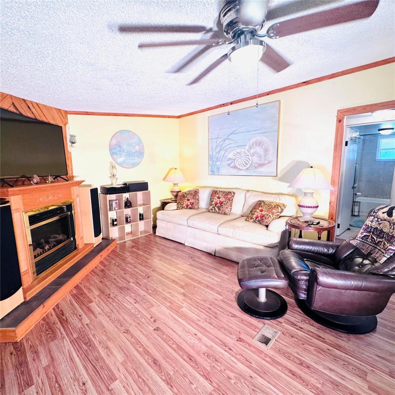 Listing Photo 15