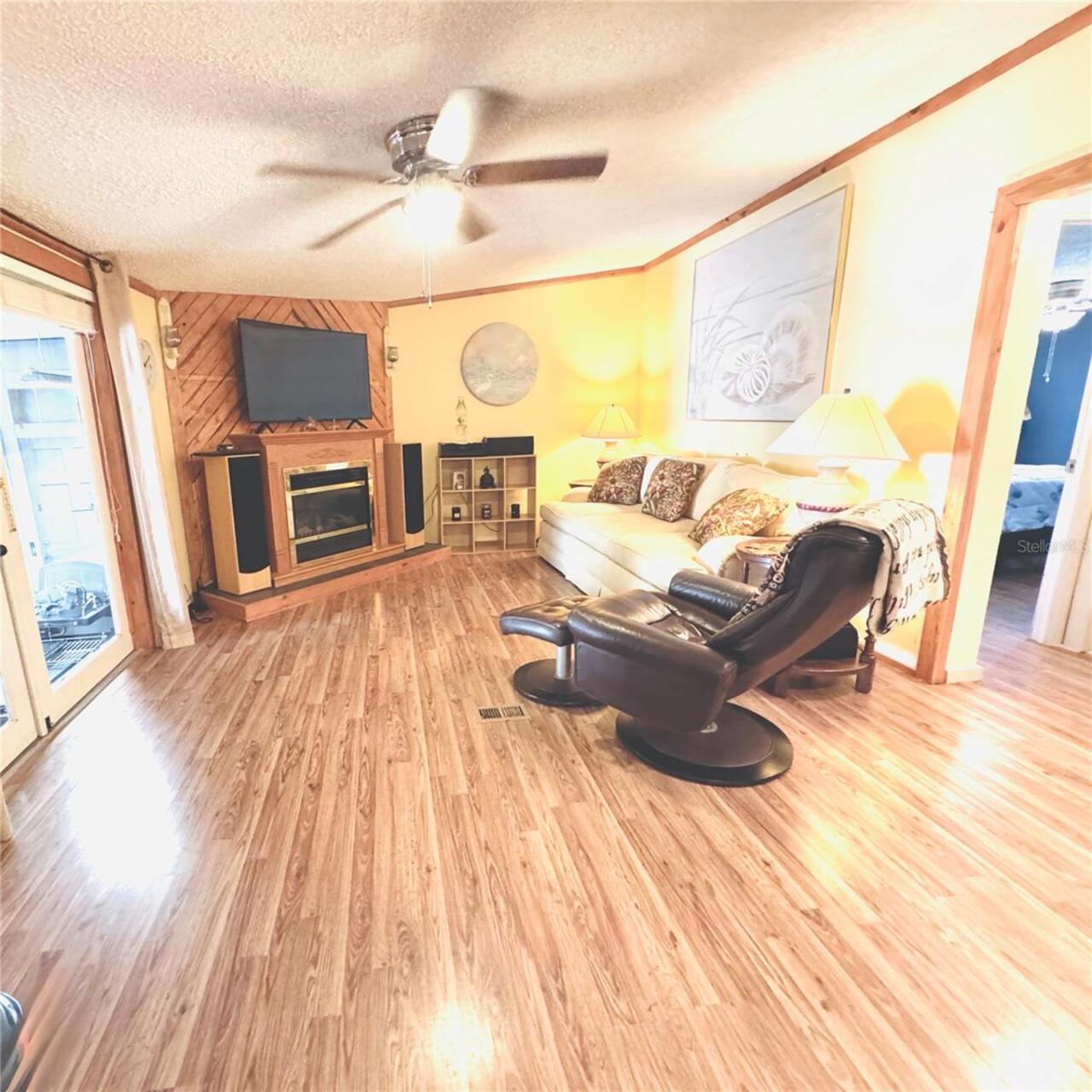 Listing Photo 16