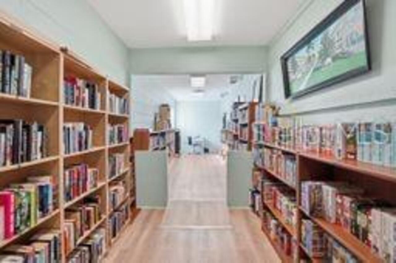 Listing Photo 10