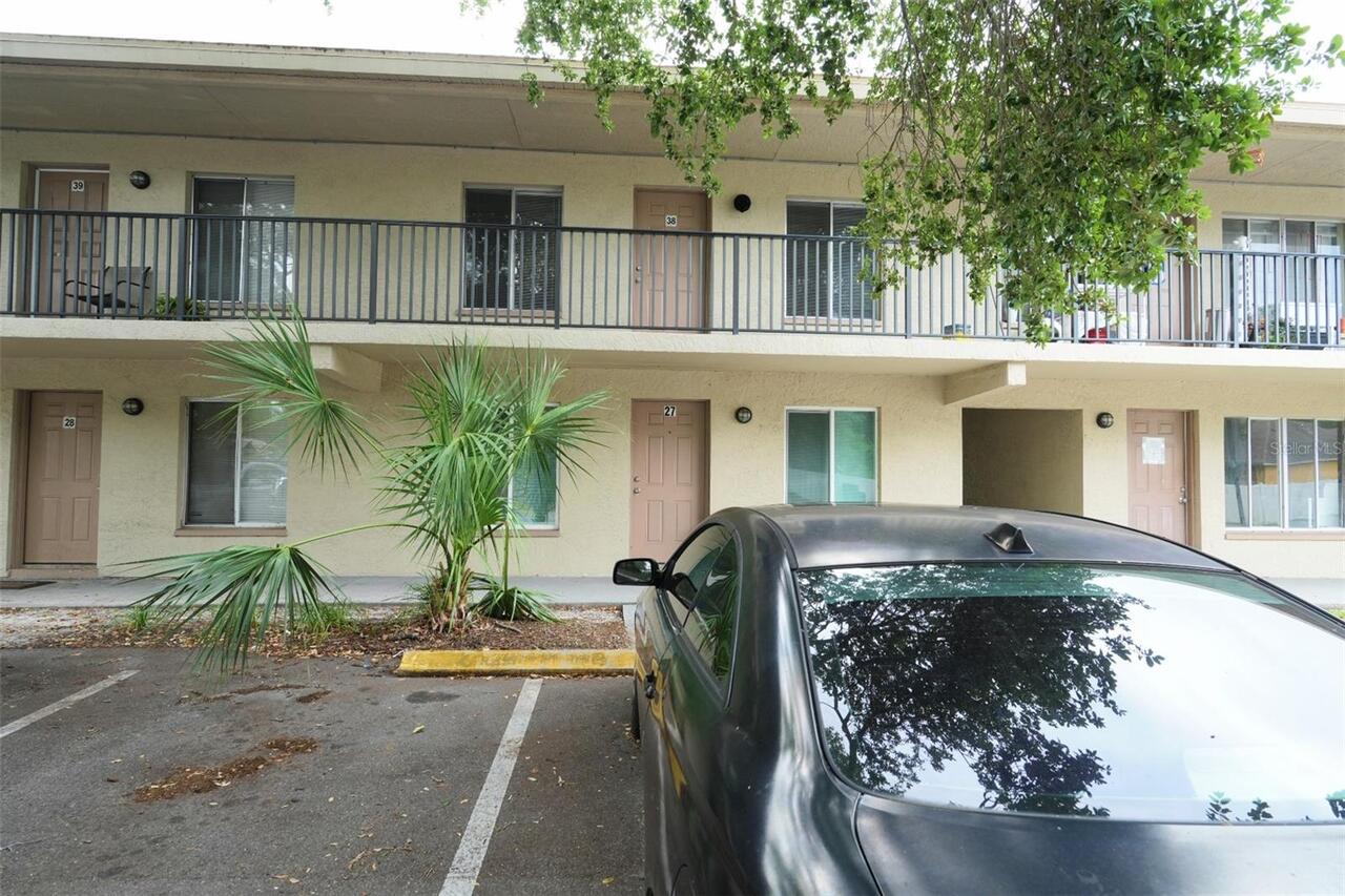 Listing Photo 8