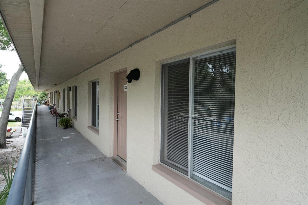 Listing Photo 9