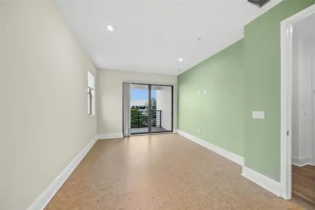 Listing Photo 28