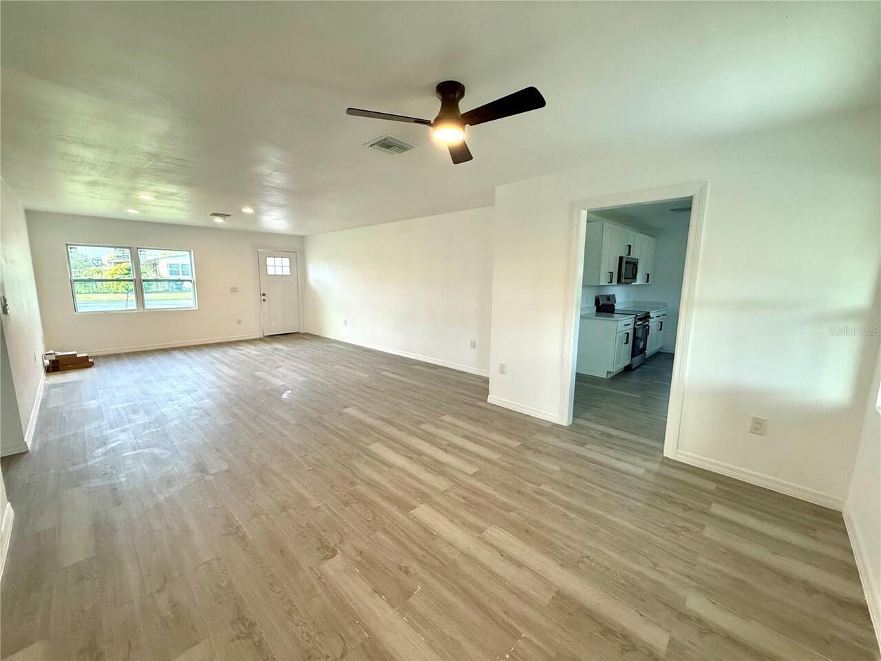 Listing Photo 7