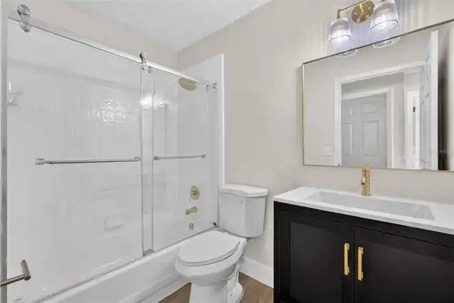 Listing Photo 16