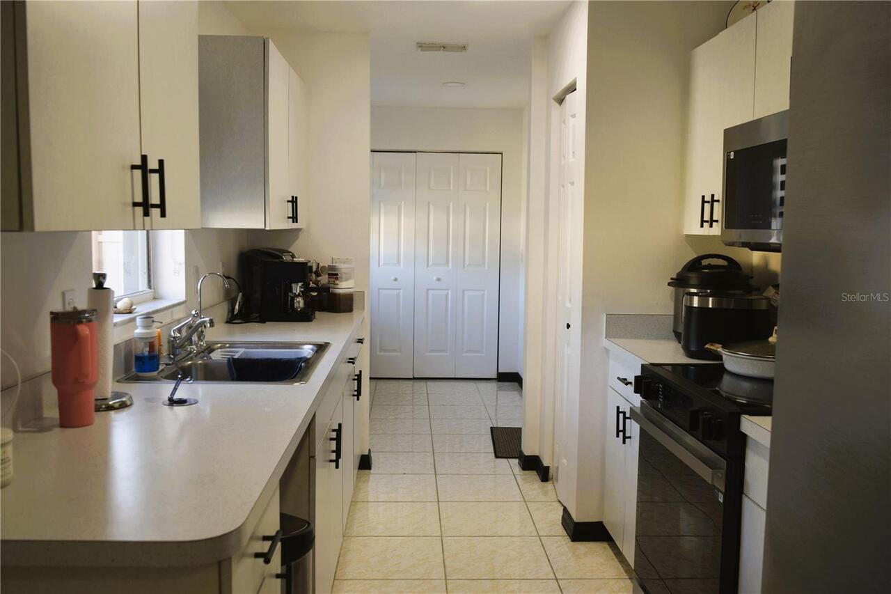 Listing Photo 8