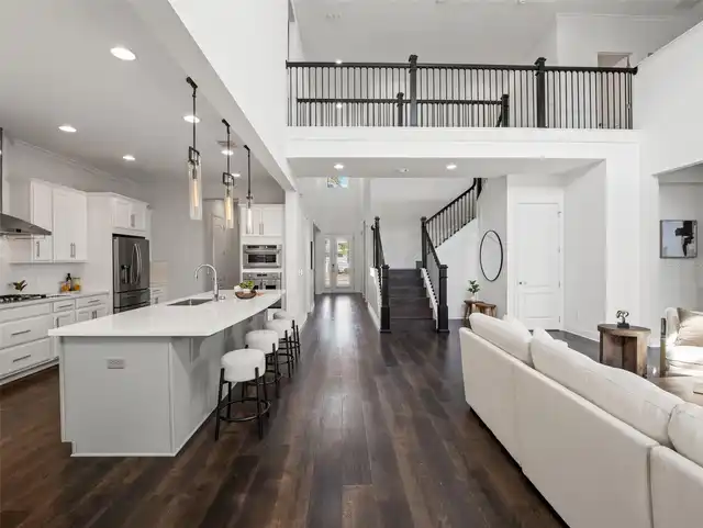 Listing Photo 15
