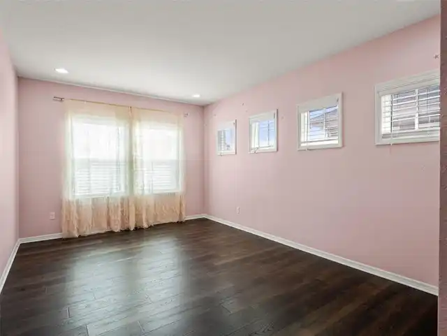 Listing Photo 37