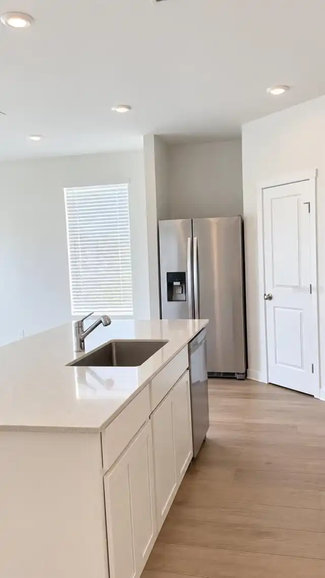 Listing Photo 6