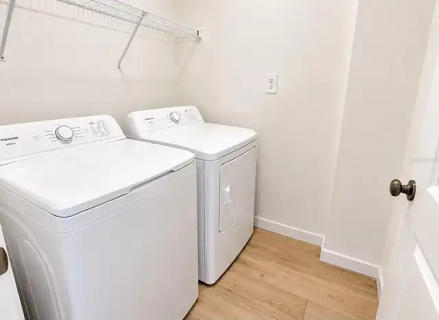 Listing Photo 17