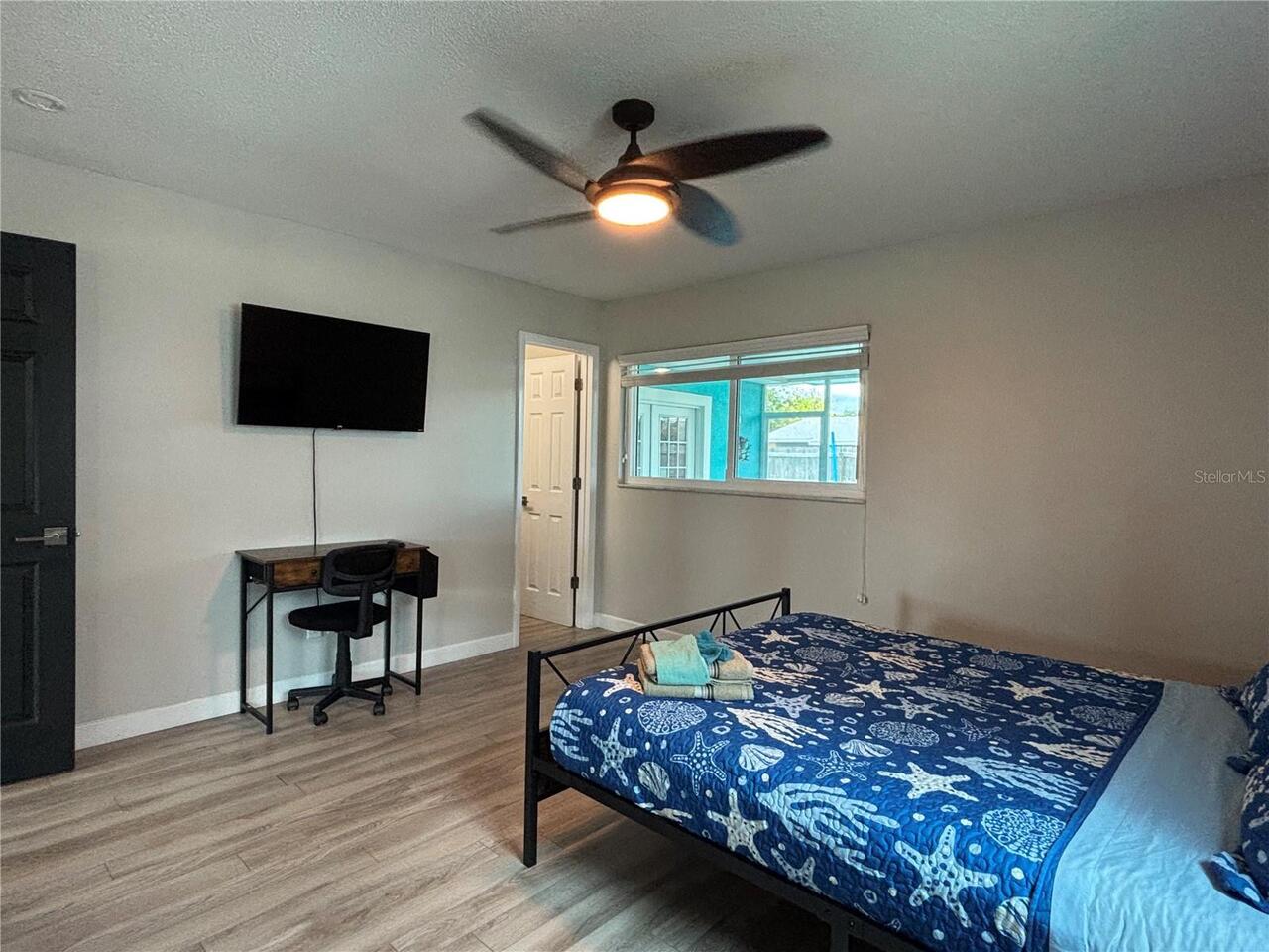 Listing Photo 10