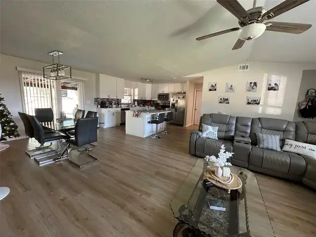 Listing Photo 6