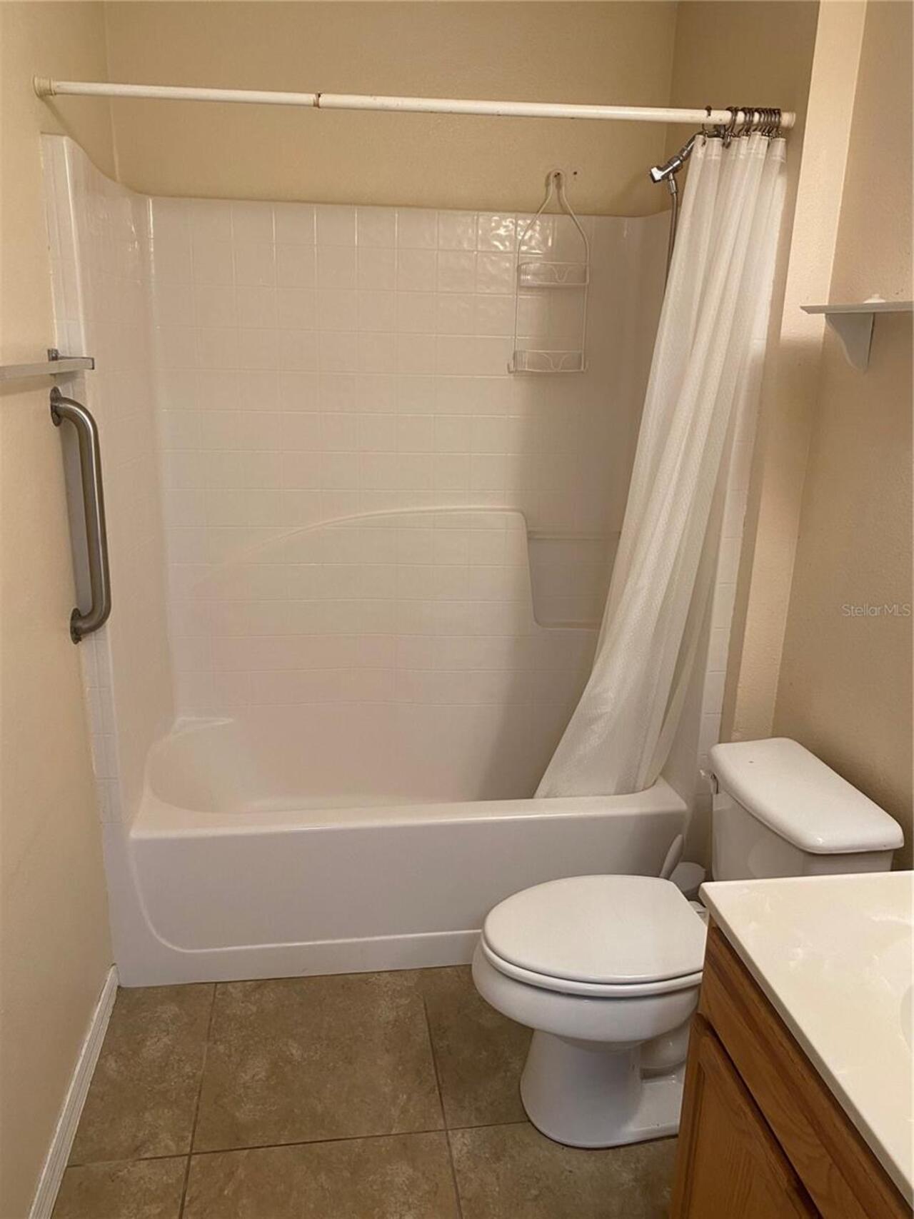 Listing Photo 16