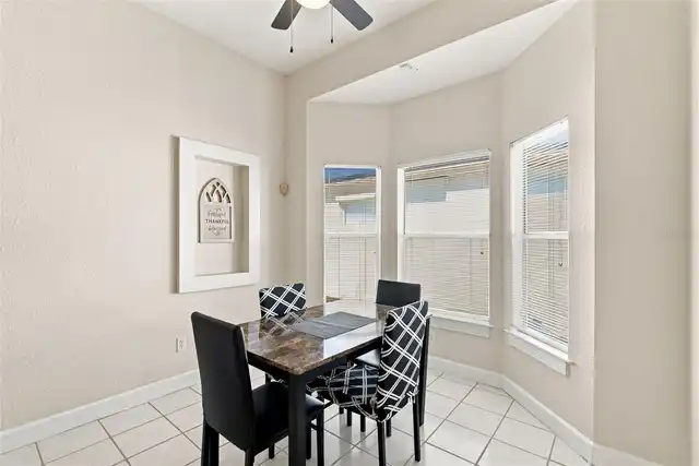Listing Photo 12