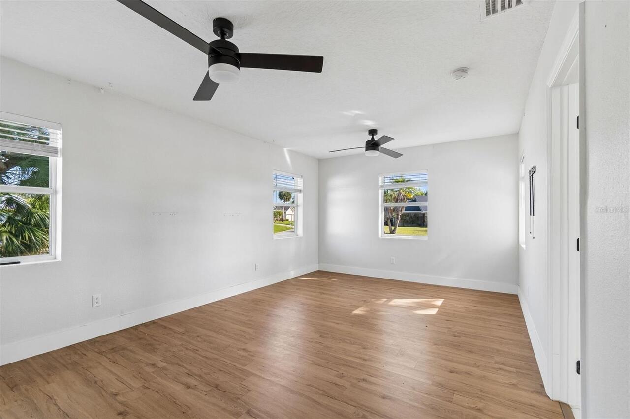Listing Photo 27