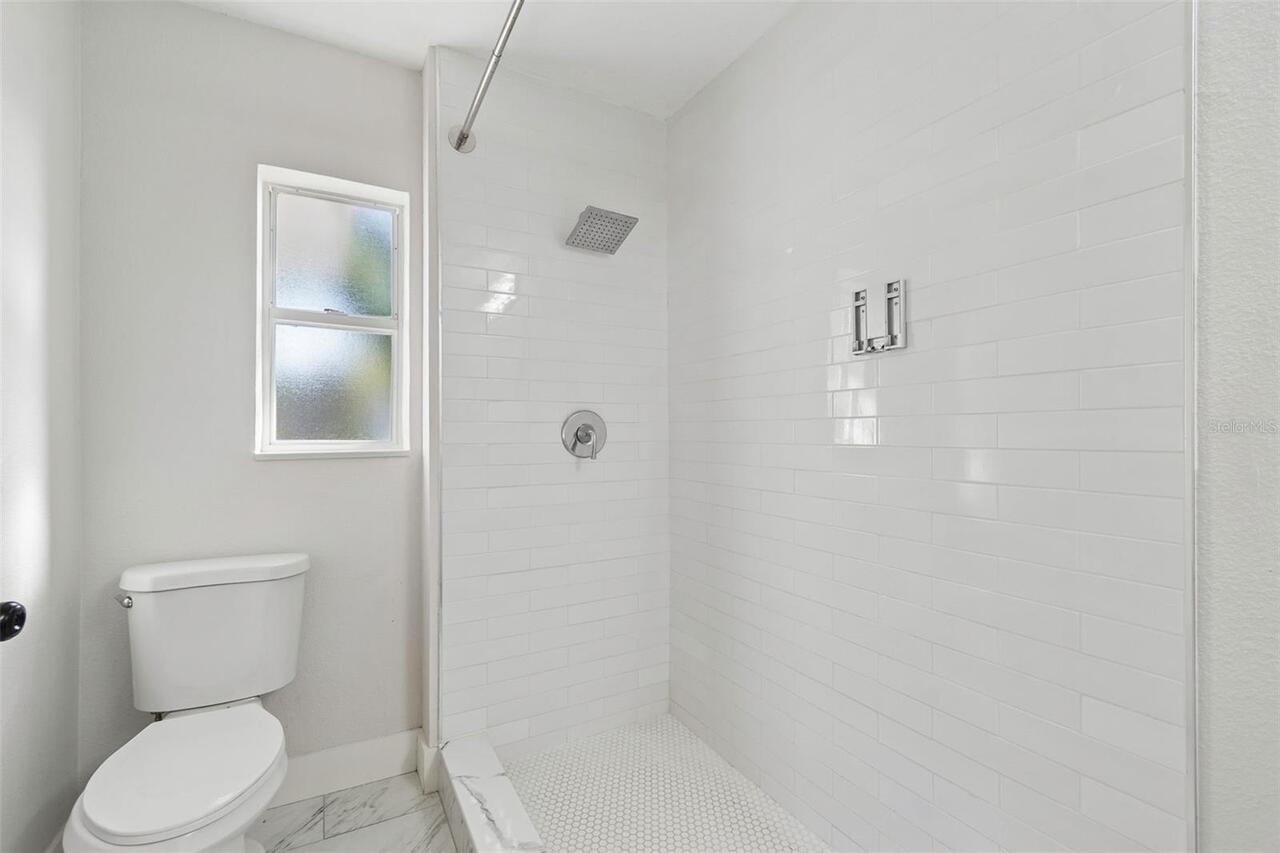 Listing Photo 33