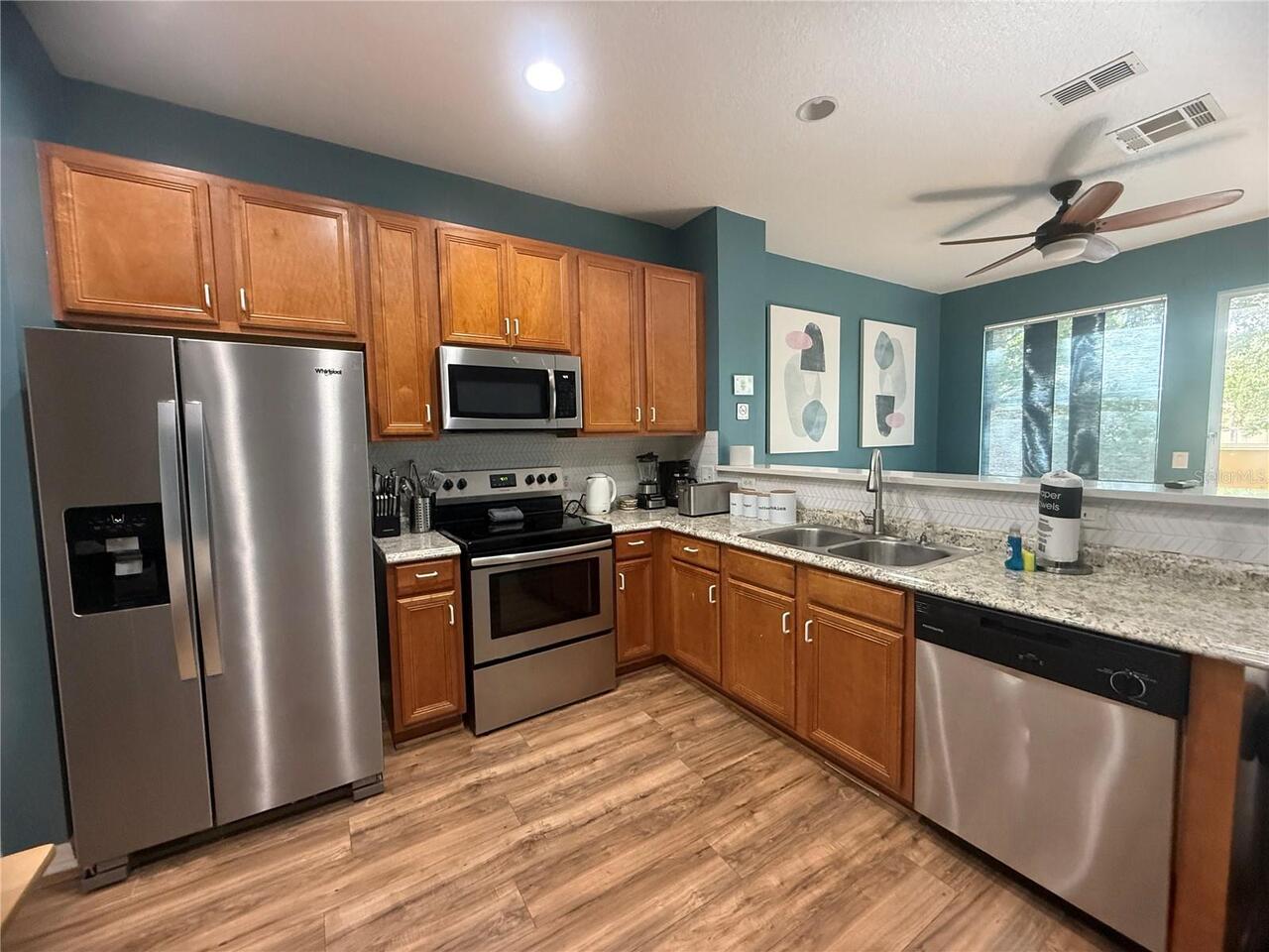 Listing Photo 11