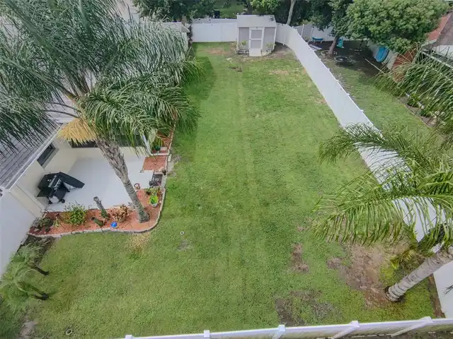 Listing Photo 8