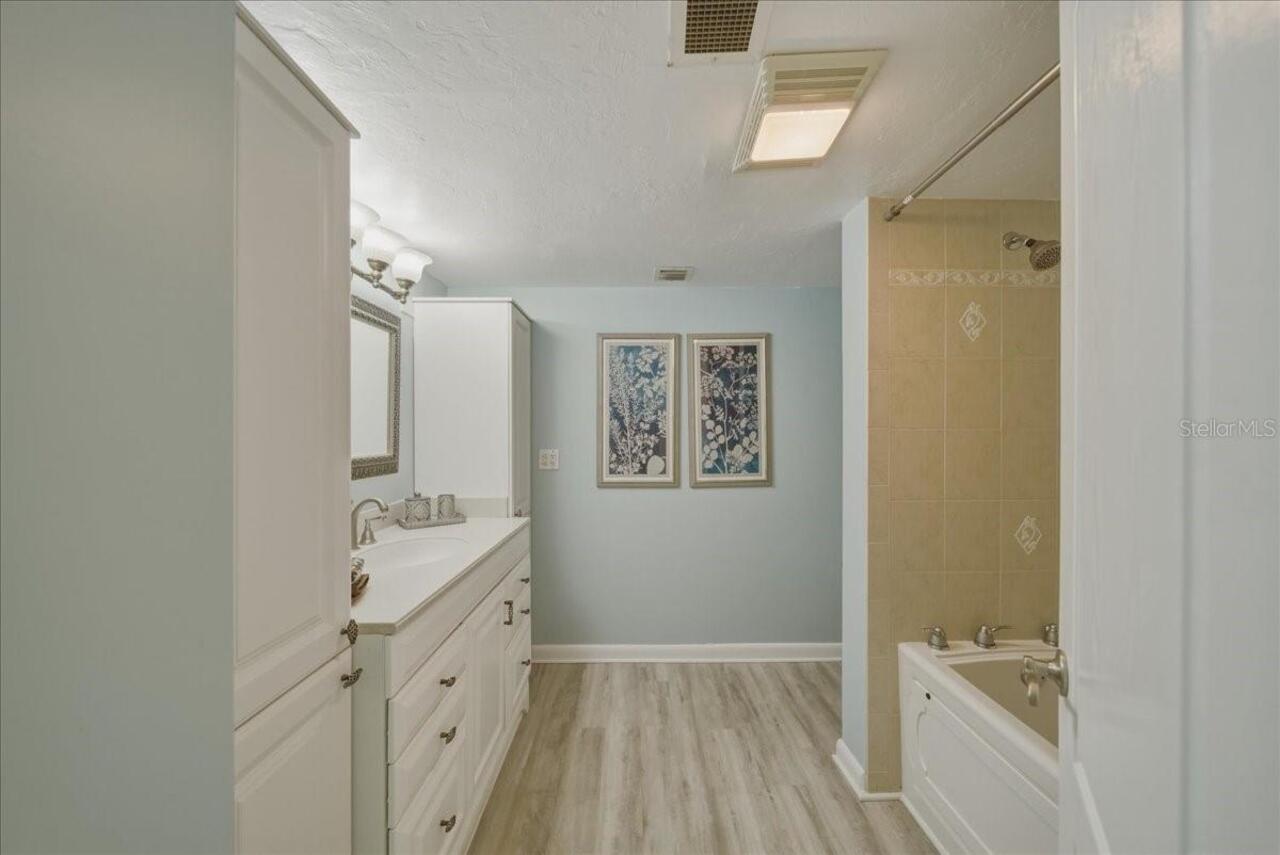 Listing Photo 42
