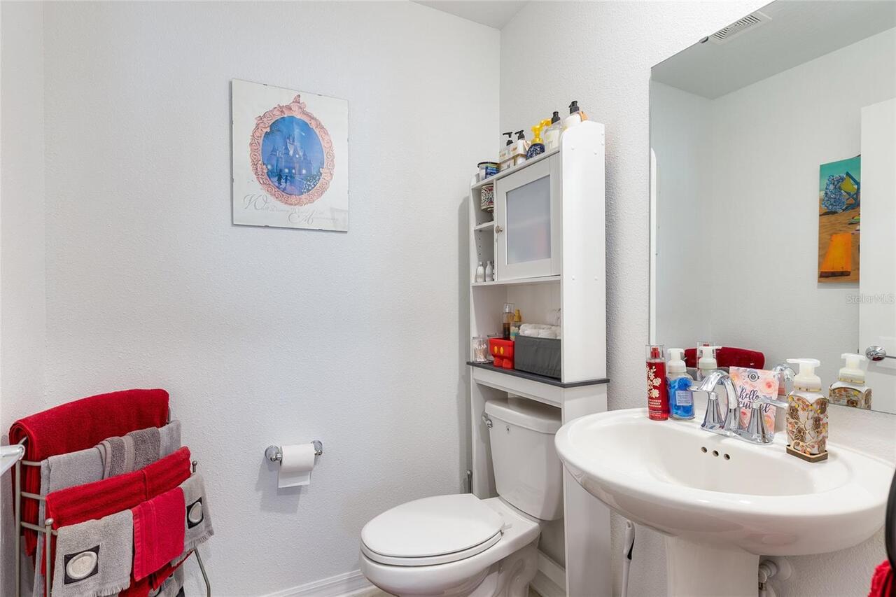Listing Photo 12