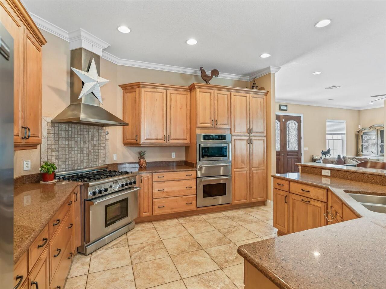 Listing Photo 17